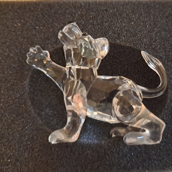 Swarovski crystal Tiger Cub 210460 in original cylinder and COA excellent - Picture 2 of 6